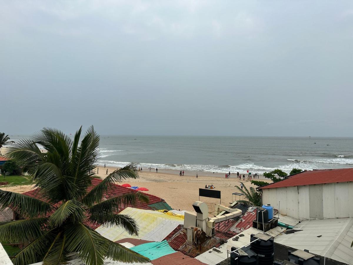 Hotel Salty Waves Baga Exterior foto