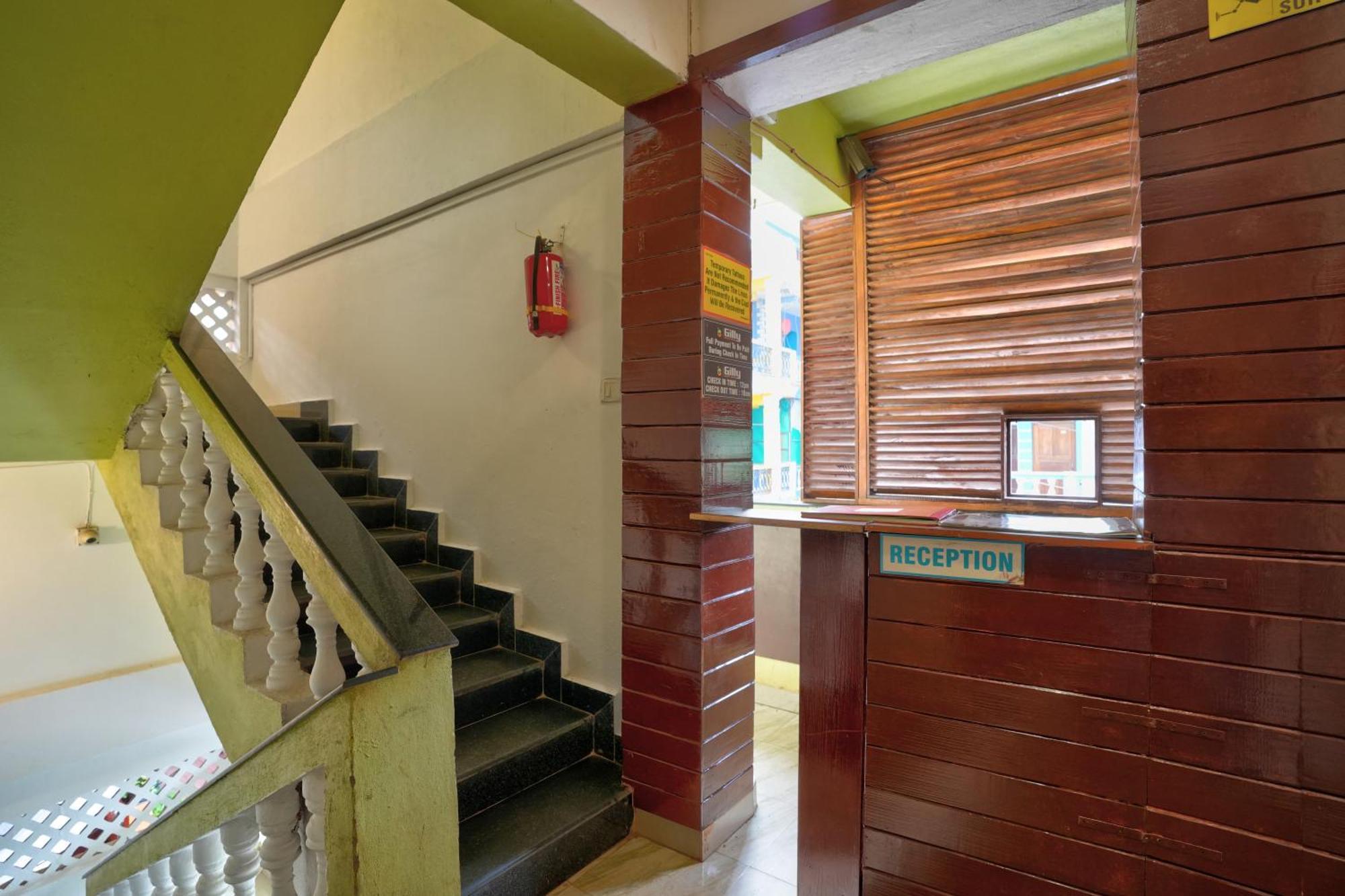 Hotel Salty Waves Baga Exterior foto