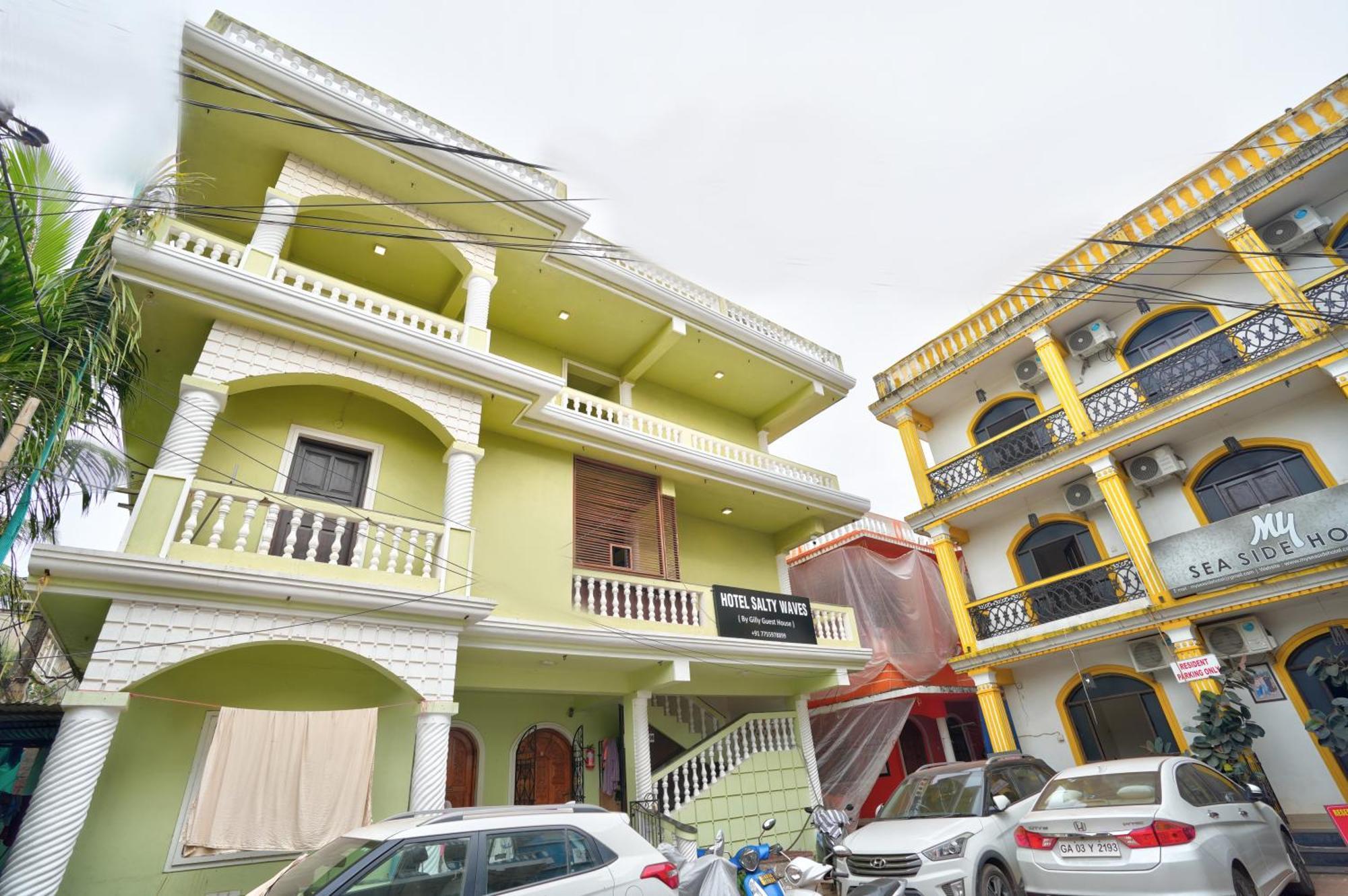 Hotel Salty Waves Baga Exterior foto